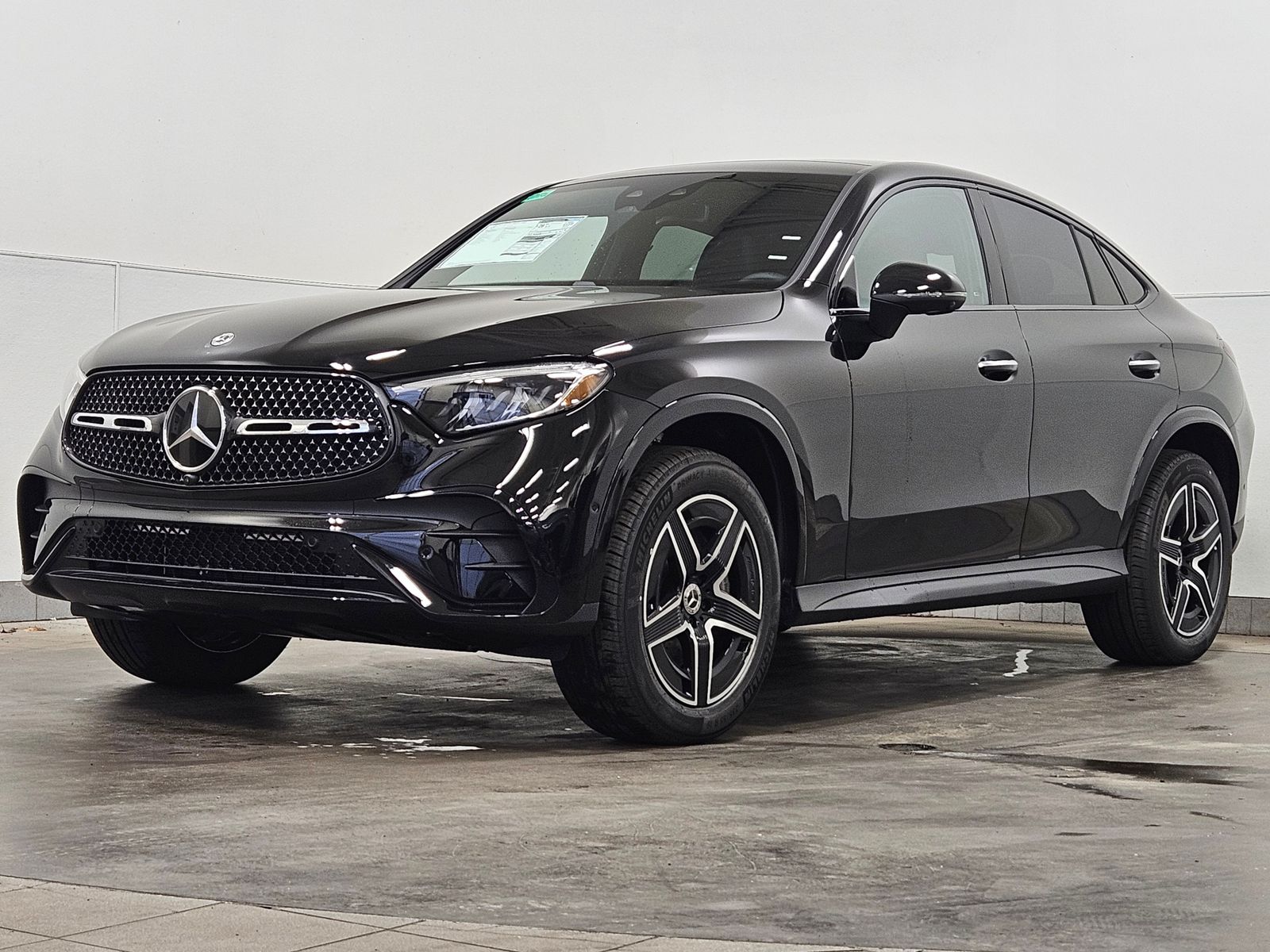 2026 Mercedes-Benz GLC Coupe GLC 300's photo