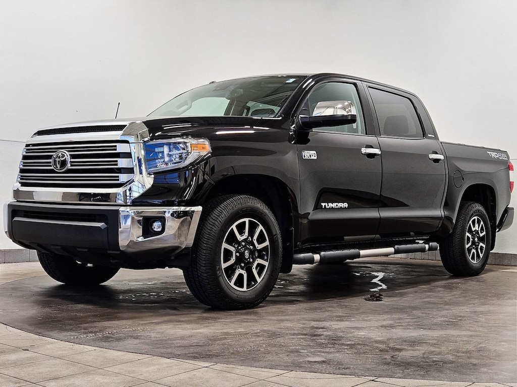 Used 2018 Toyota Tundra 4WD Limited CrewMax 5.5 Bed 5.7L FFV Truck CrewMax