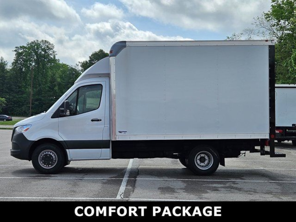 New 2024 Mercedes-Benz Sprinter 3500 XD Chassis Cab Chassis 144 WB Truck 144" WB RWD
