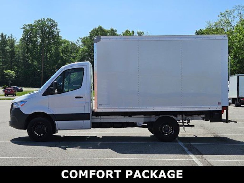 New 2024 Mercedes-Benz Sprinter 3500 XD Chassis Cab Chassis 144 WB Truck 144" WB RWD