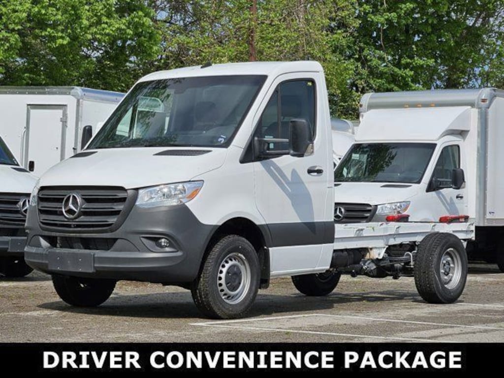 New 2024 Mercedes-Benz Sprinter 3500 XD Cab Chassis 144 WB Truck 144" WB RWD