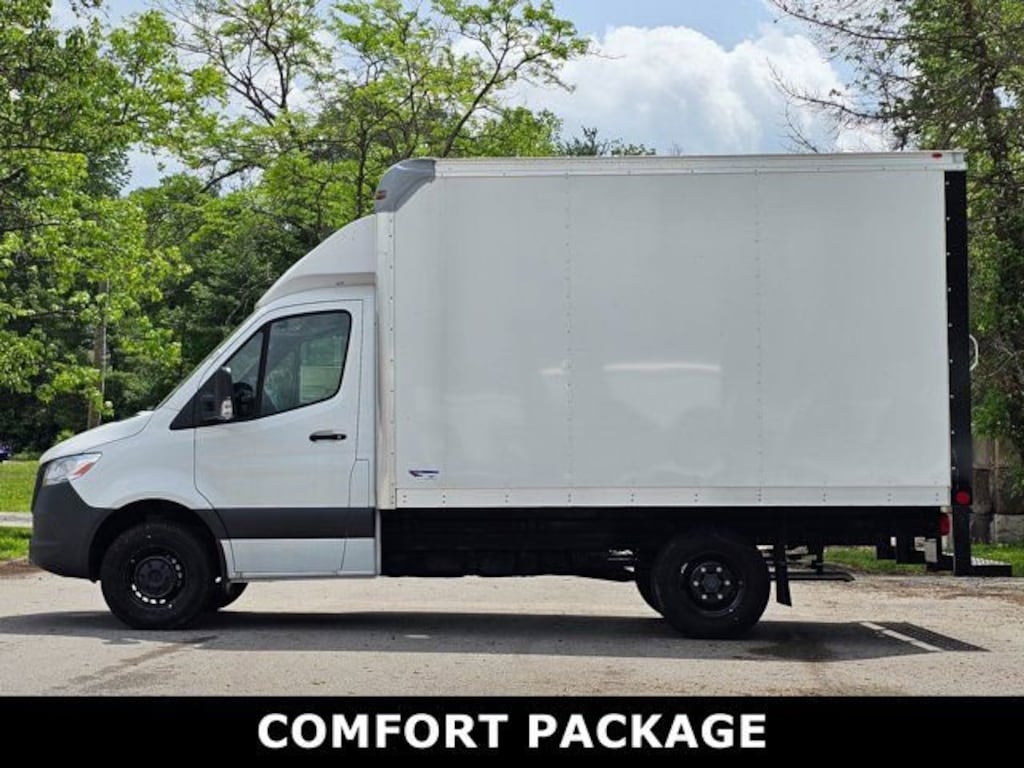 New 2024 Mercedes-Benz Sprinter 3500XD Cab Chassis 144 WB Truck 144" WB RWD