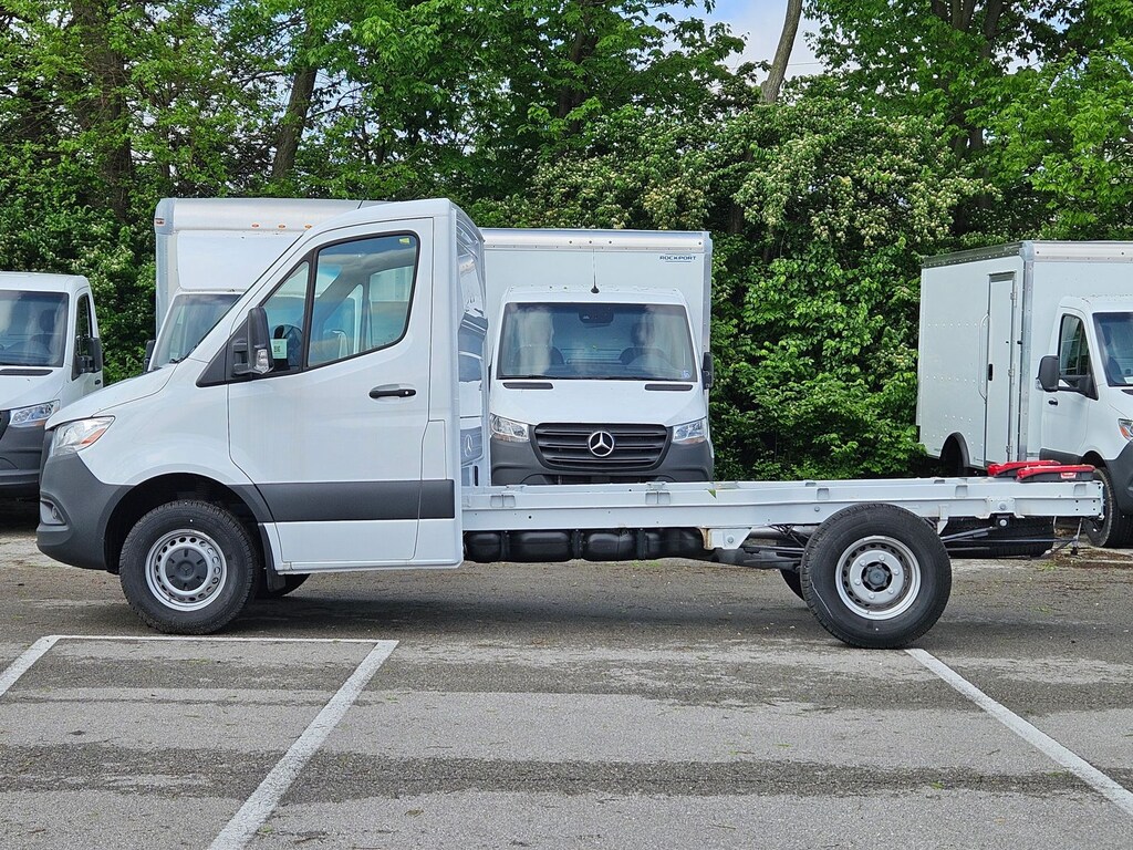 New 2024 Mercedes-Benz Sprinter 3500 XD Chassis Cab Chassis 144 WB Truck 144" WB RWD