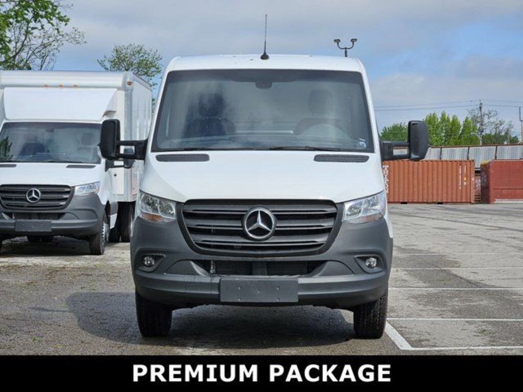 New 2024 Mercedes-Benz Sprinter 3500 XD Chassis Cab Chassis 144 WB Truck 144" WB RWD