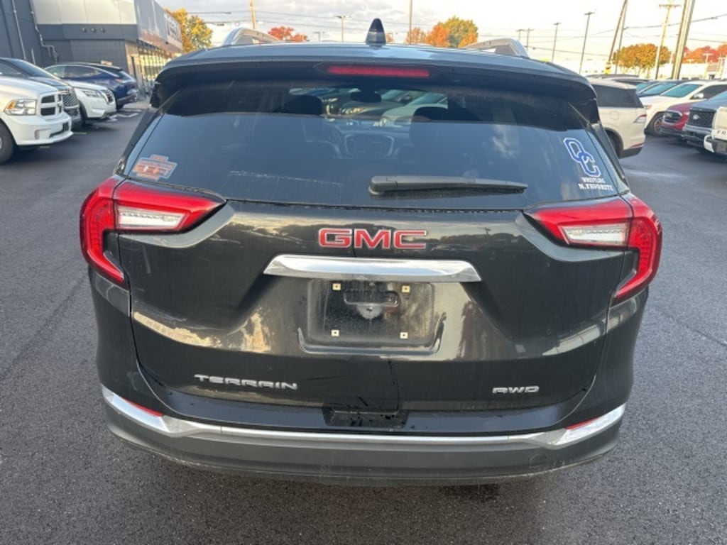 Used 2023 GMC Terrain SLT SUV