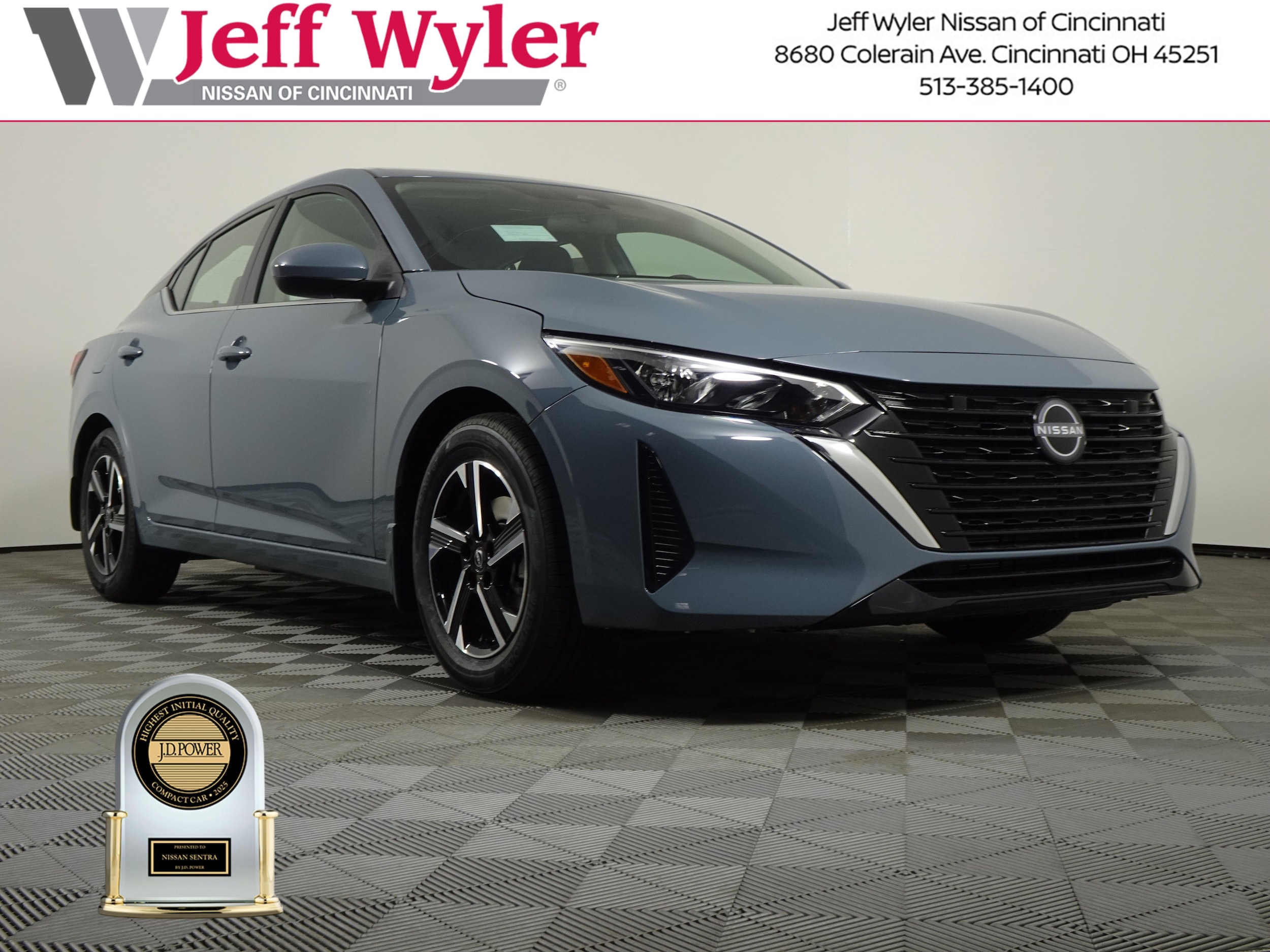 2025 Nissan Sentra SV's photo
