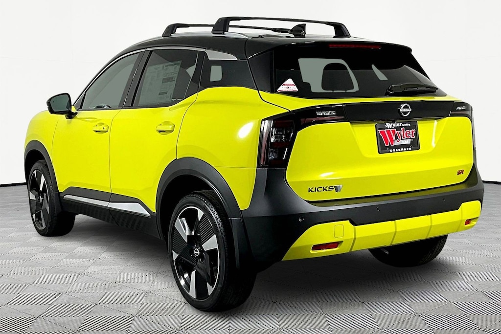 New 2026 Nissan Kicks SR SUV