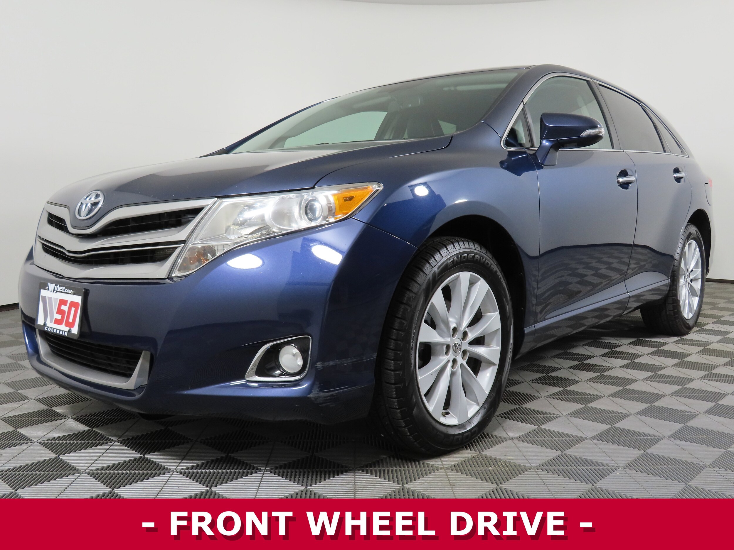 2015 Toyota Venza XLE photo 3