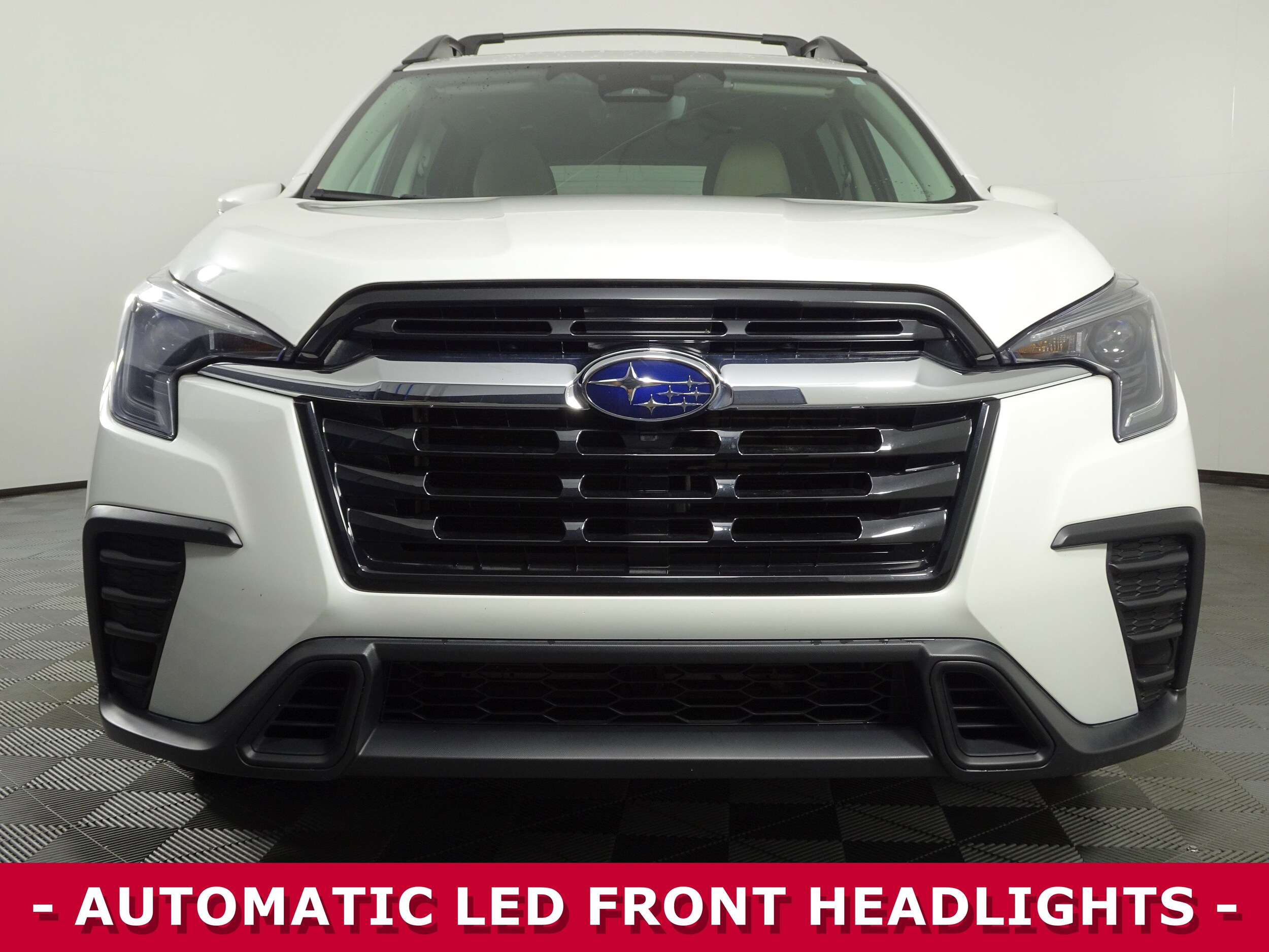 2023 Subaru Ascent Premium photo 2