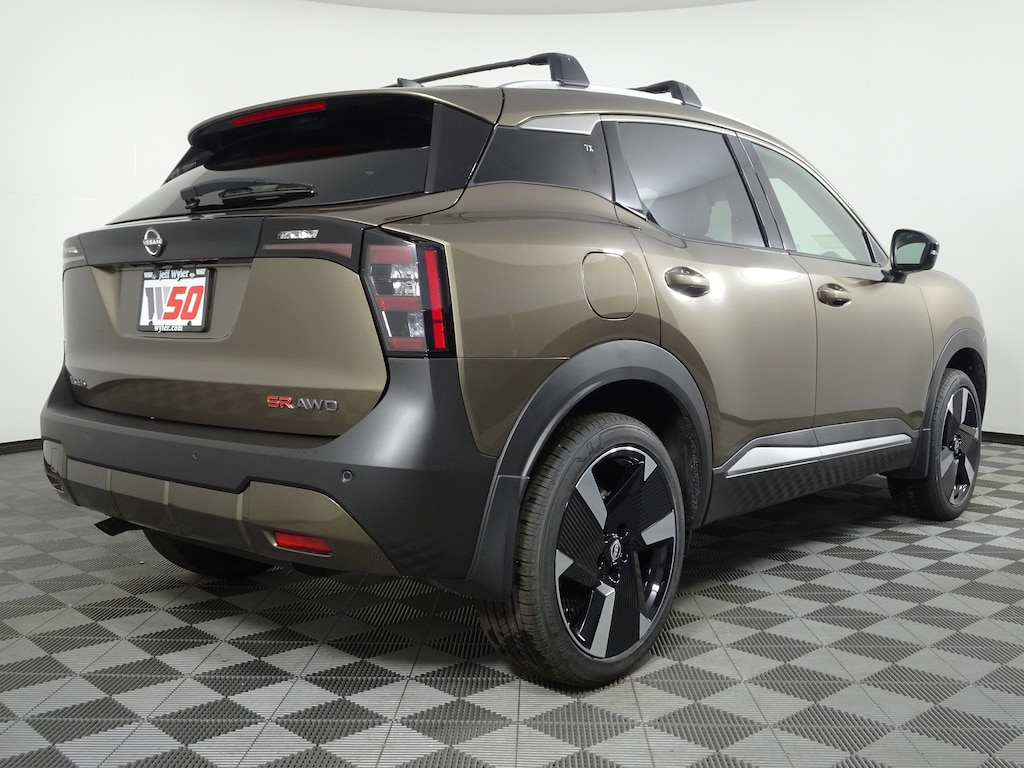 New 2026 Nissan Kicks SR SUV