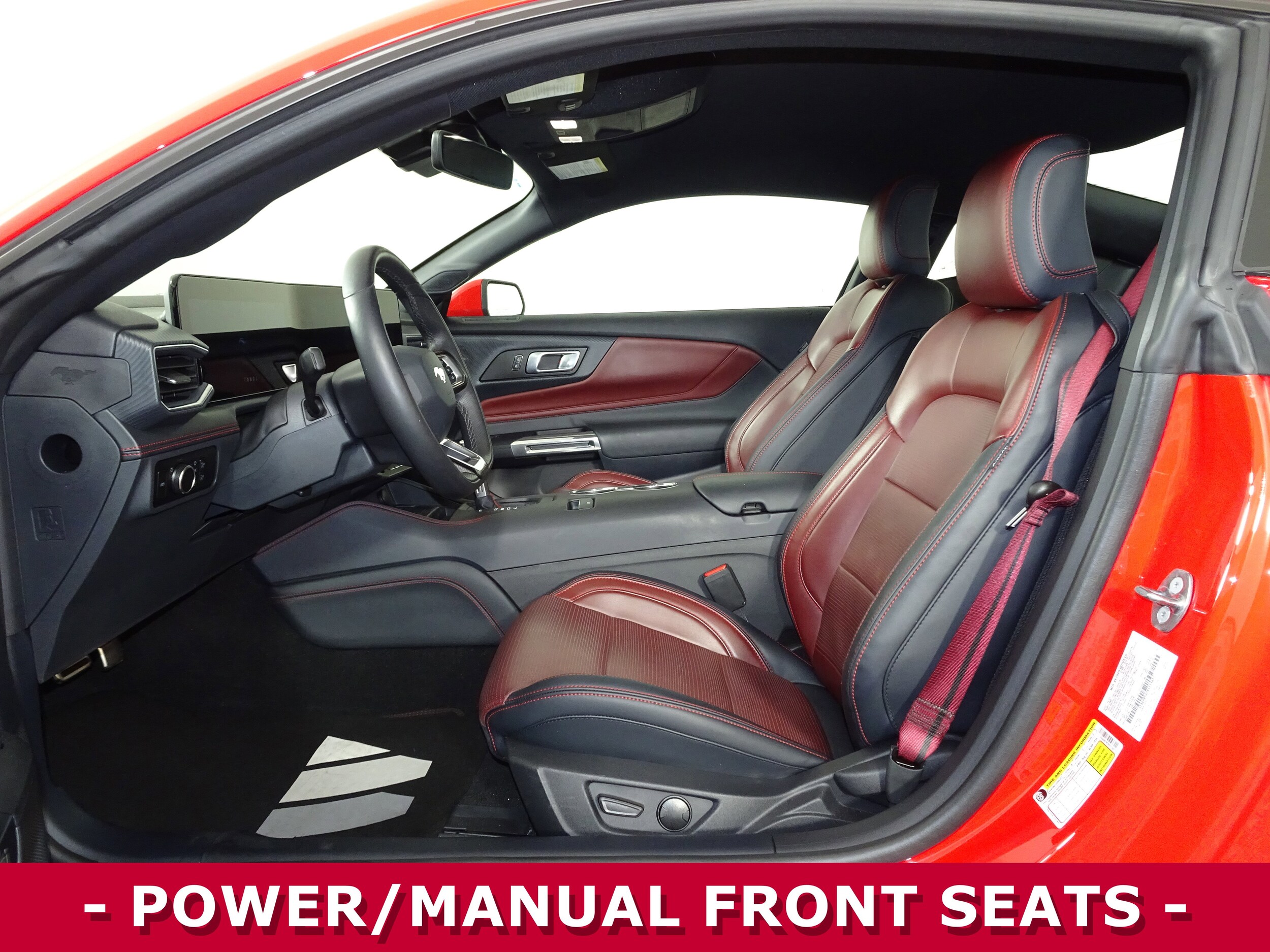 2024 Ford Mustang EcoBoost Premium photo 4