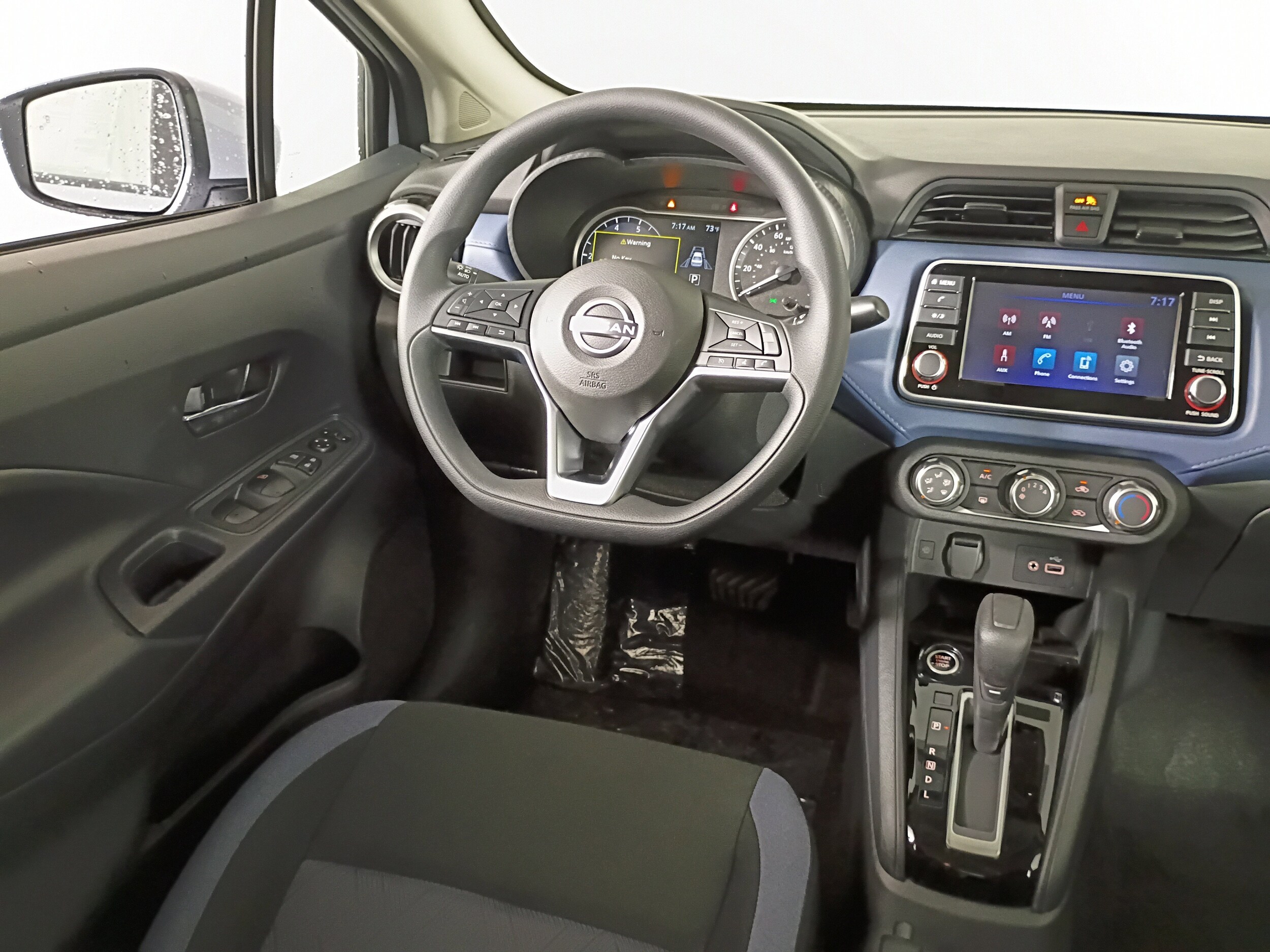 2025 Nissan Versa Sedan SV - Photo 30