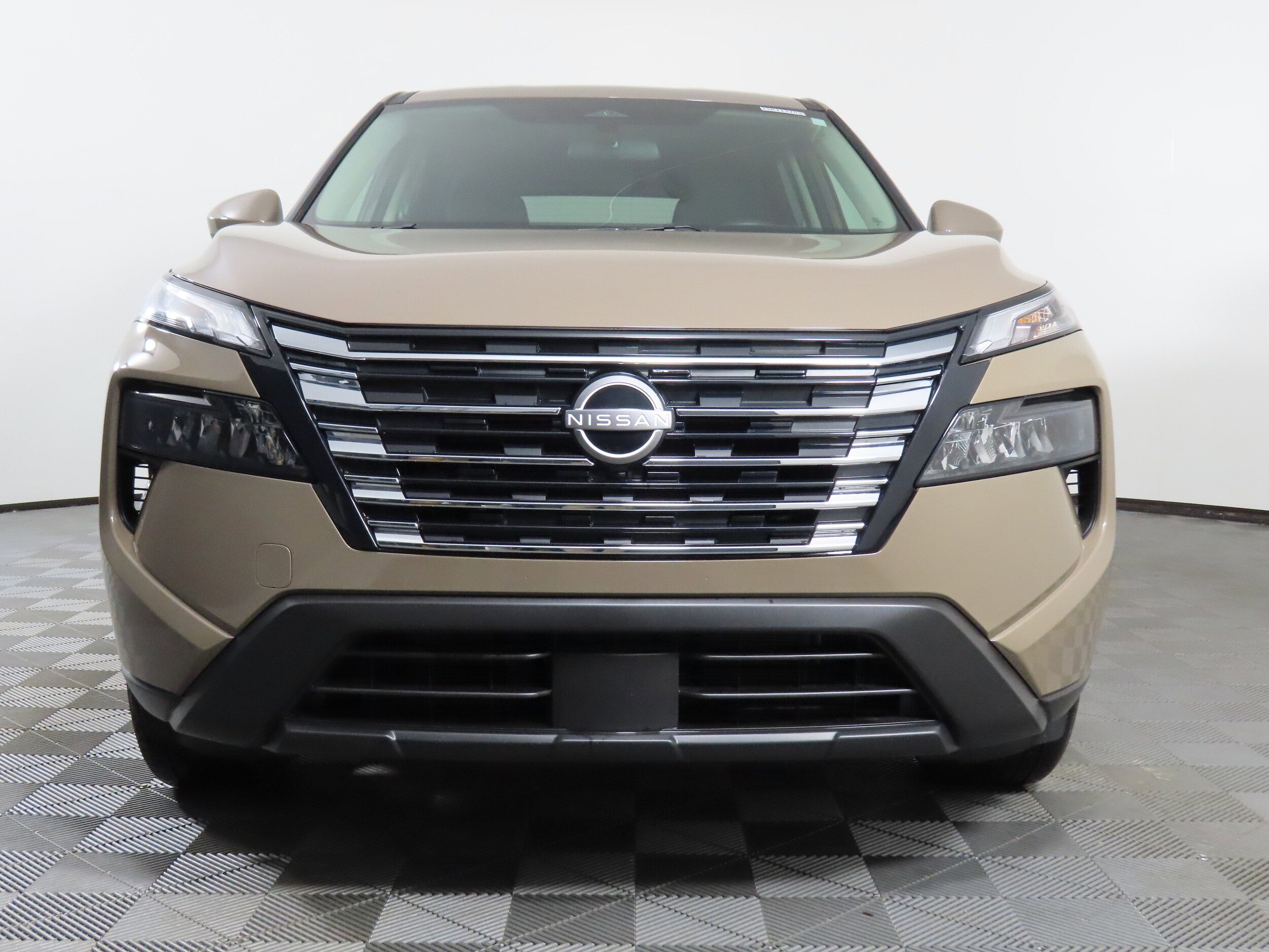 2025 Nissan Rogue SV photo 2