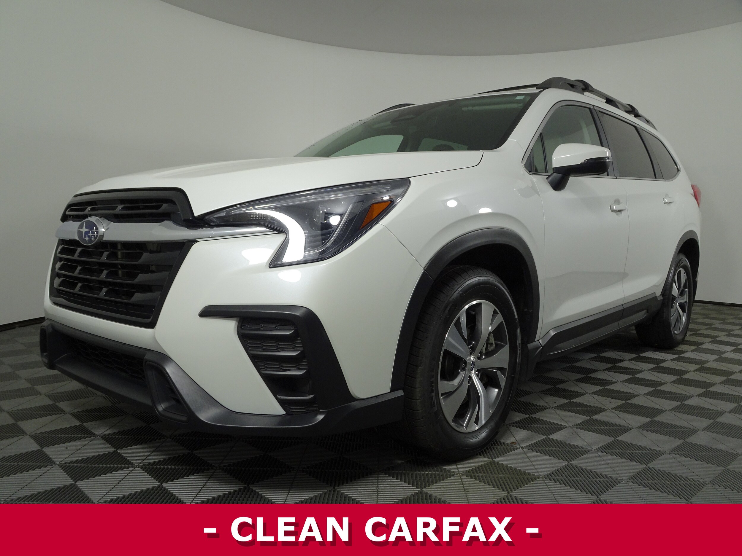 2023 Subaru Ascent Premium photo 3