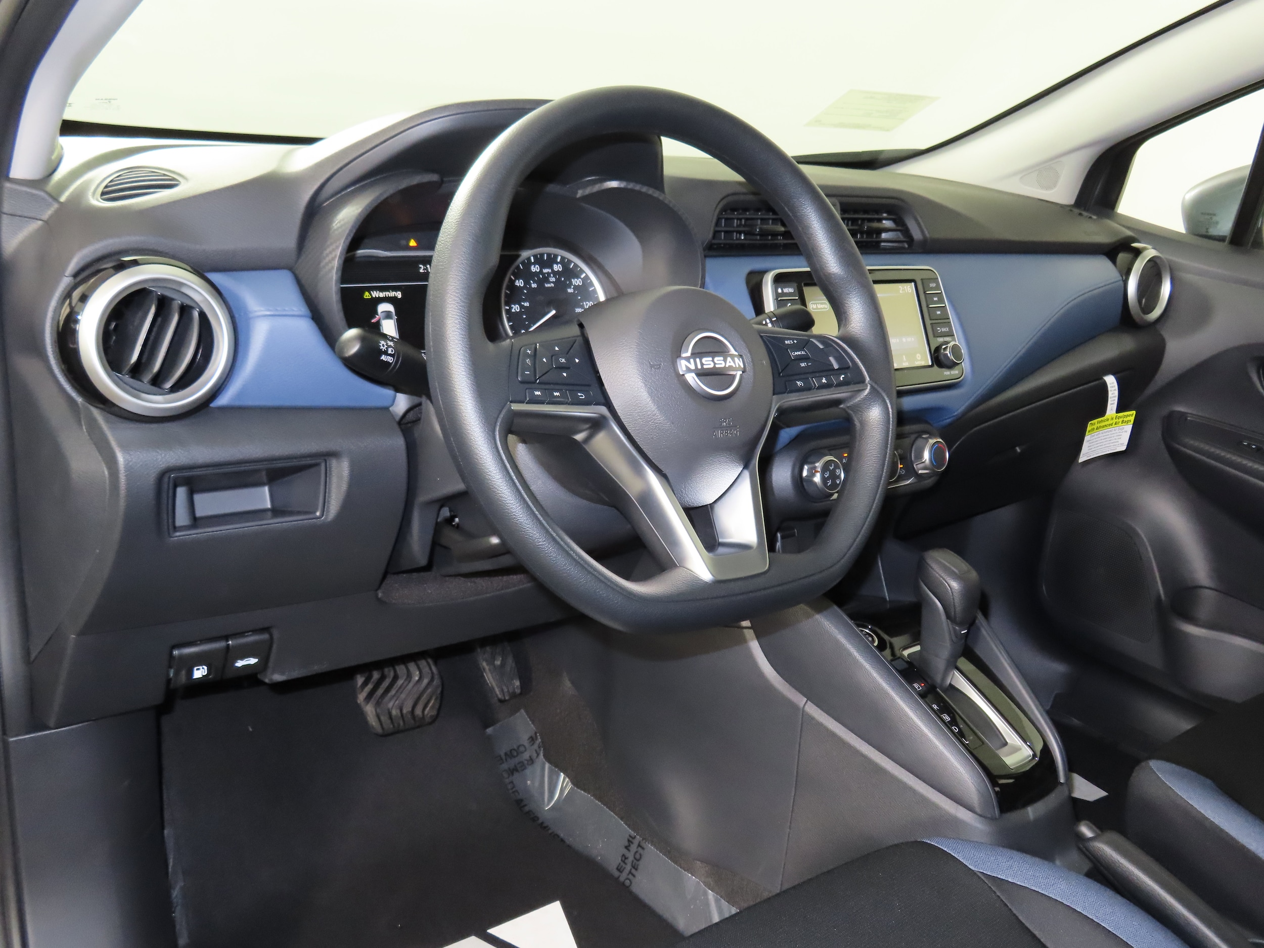 2025 Nissan Versa Sedan SV - Photo 19