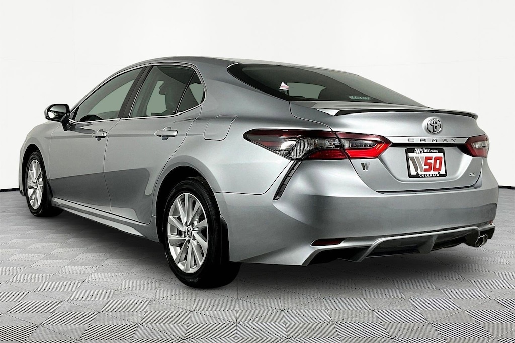 Used 2023 Toyota Camry SE Sedan