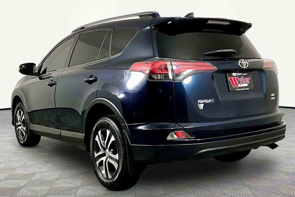 Used 2018 Toyota RAV4 LE SUV