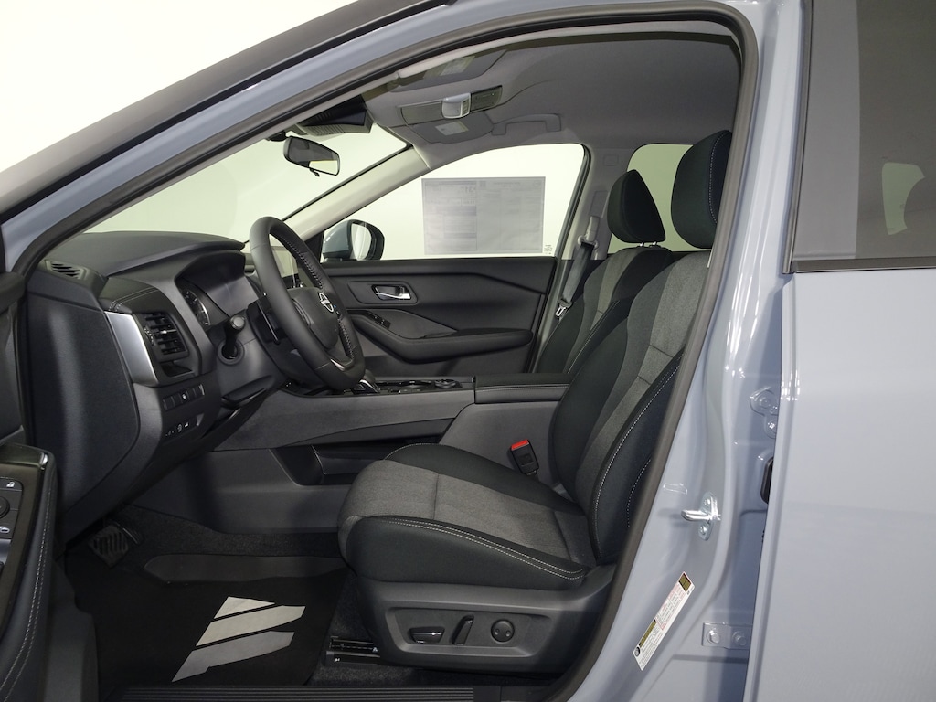 New 2026 Nissan Rogue SV SUV