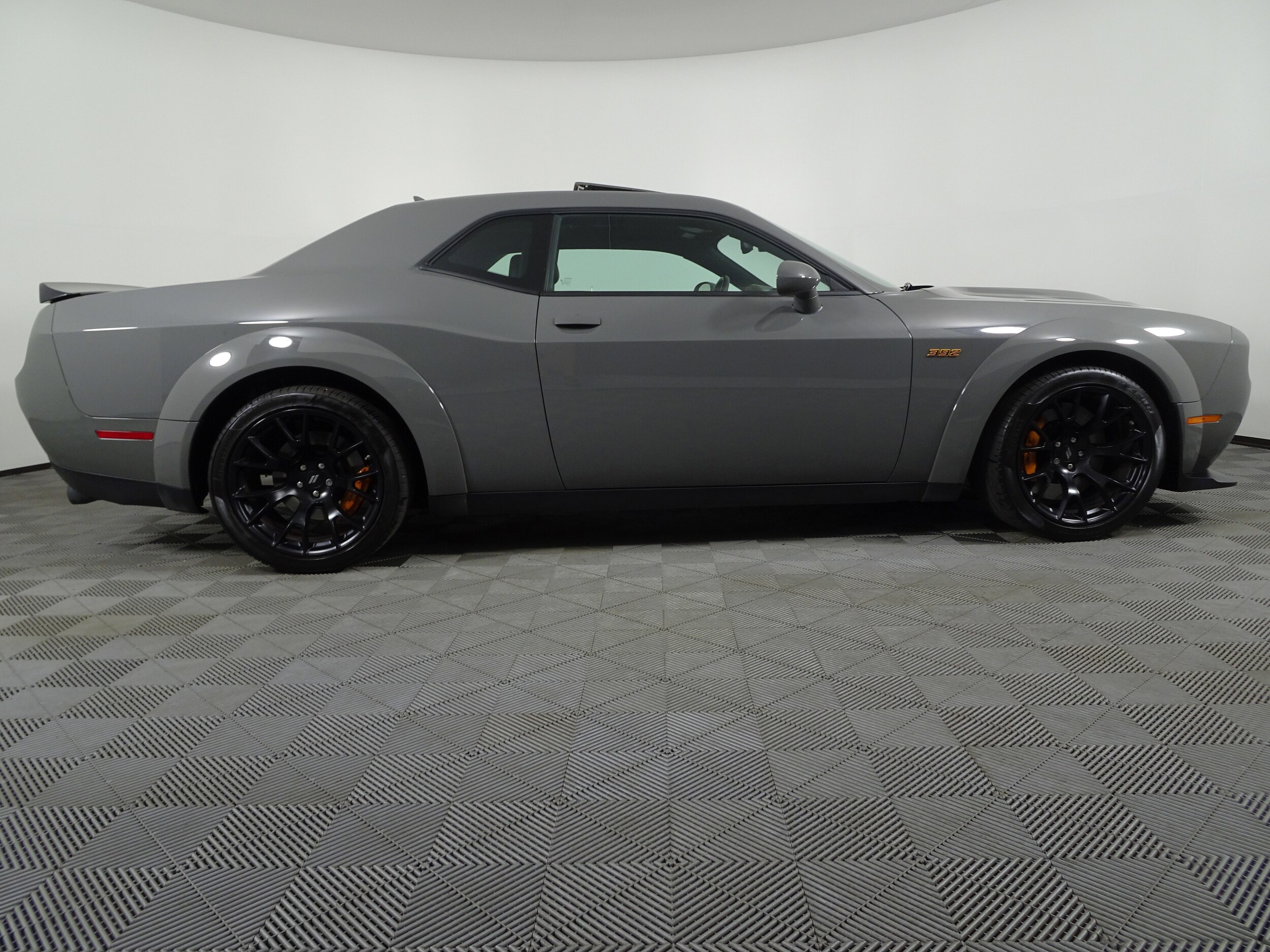 2023 Dodge Challenger R/T Scat Pack Widebody photo 2