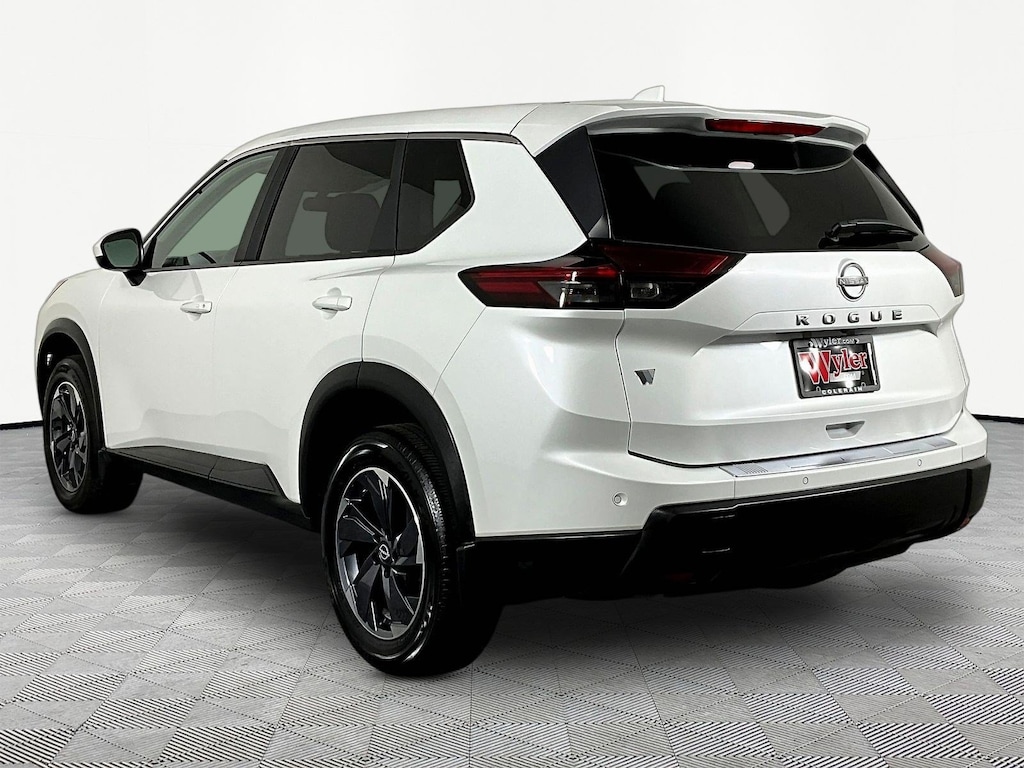 Used 2026 Nissan Rogue SV SUV