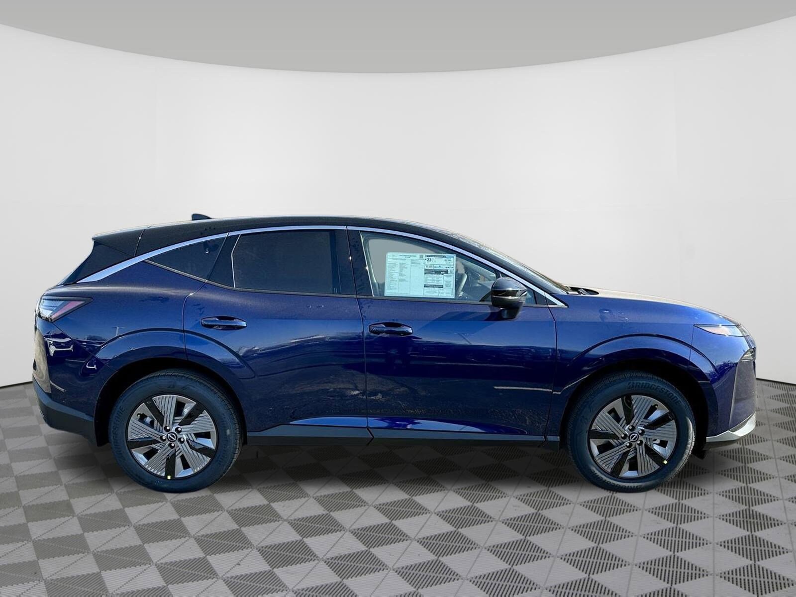 2025 Nissan Murano SL photo 2