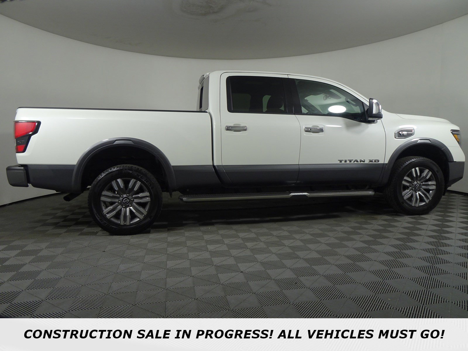 Used 2024 Nissan Titan XD Platinum Reserve with VIN 1N6AA1FB8RN103695 for sale in Cincinnati, OH