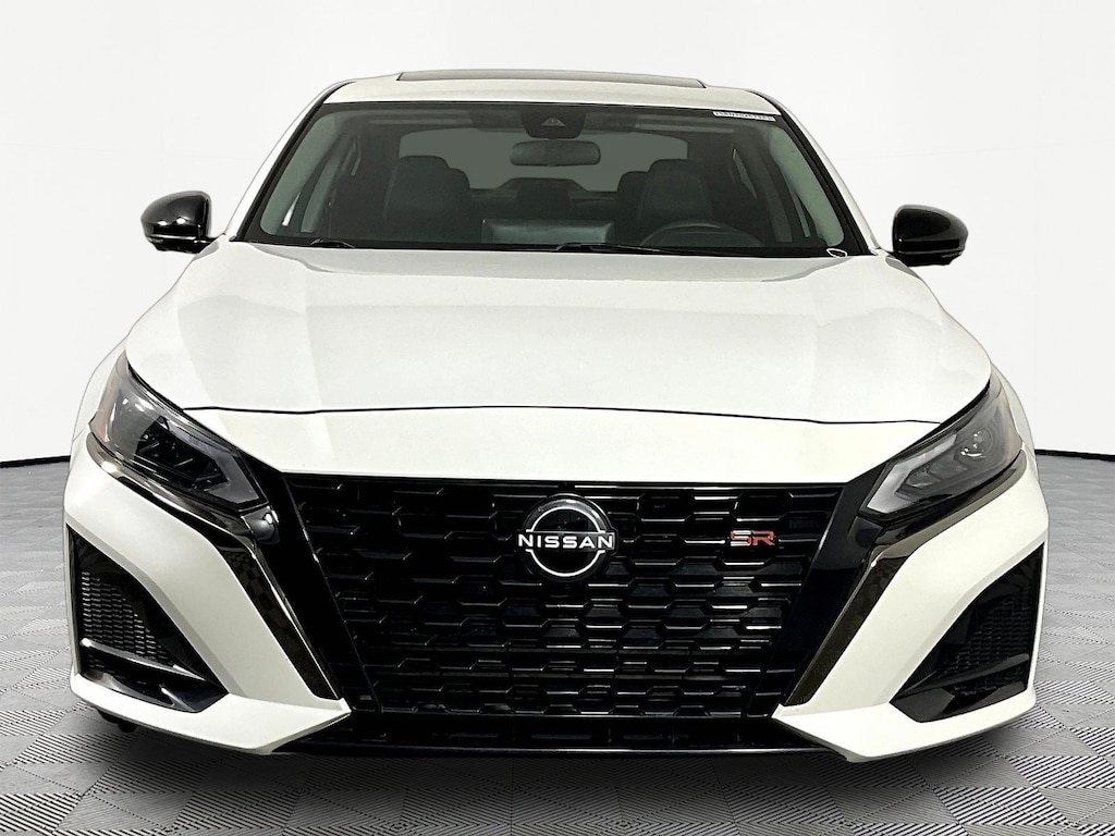 Used 2024 Nissan Altima 2.0 SR Sedan