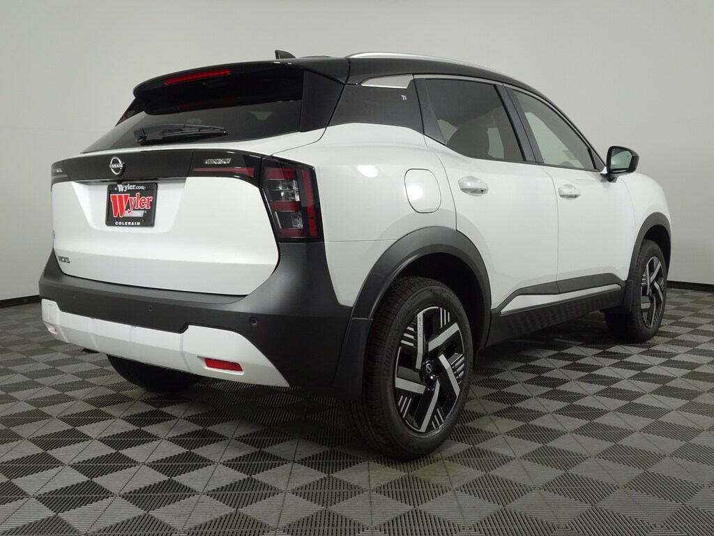 New 2026 Nissan Kicks SV SUV