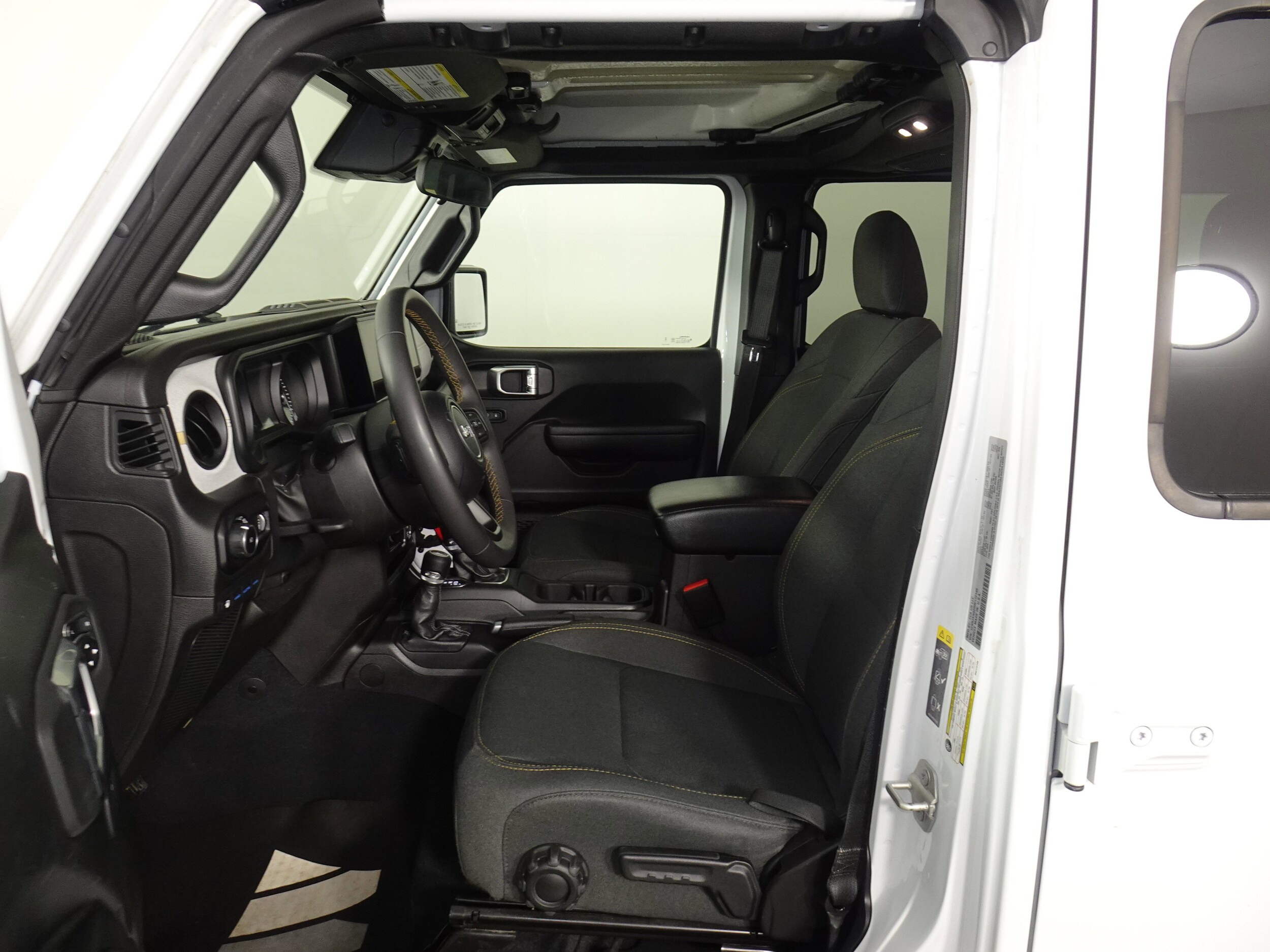 2024 Jeep Wrangler Sport S 4xe photo 4