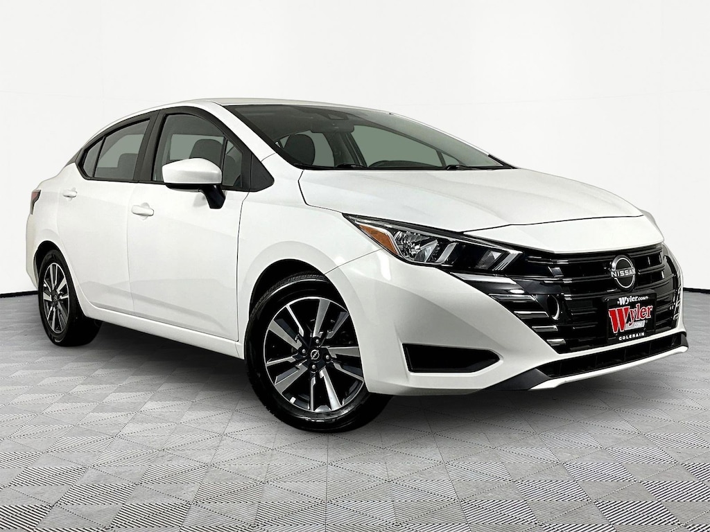 Used 2023 Nissan Versa 1.6 SV Sedan