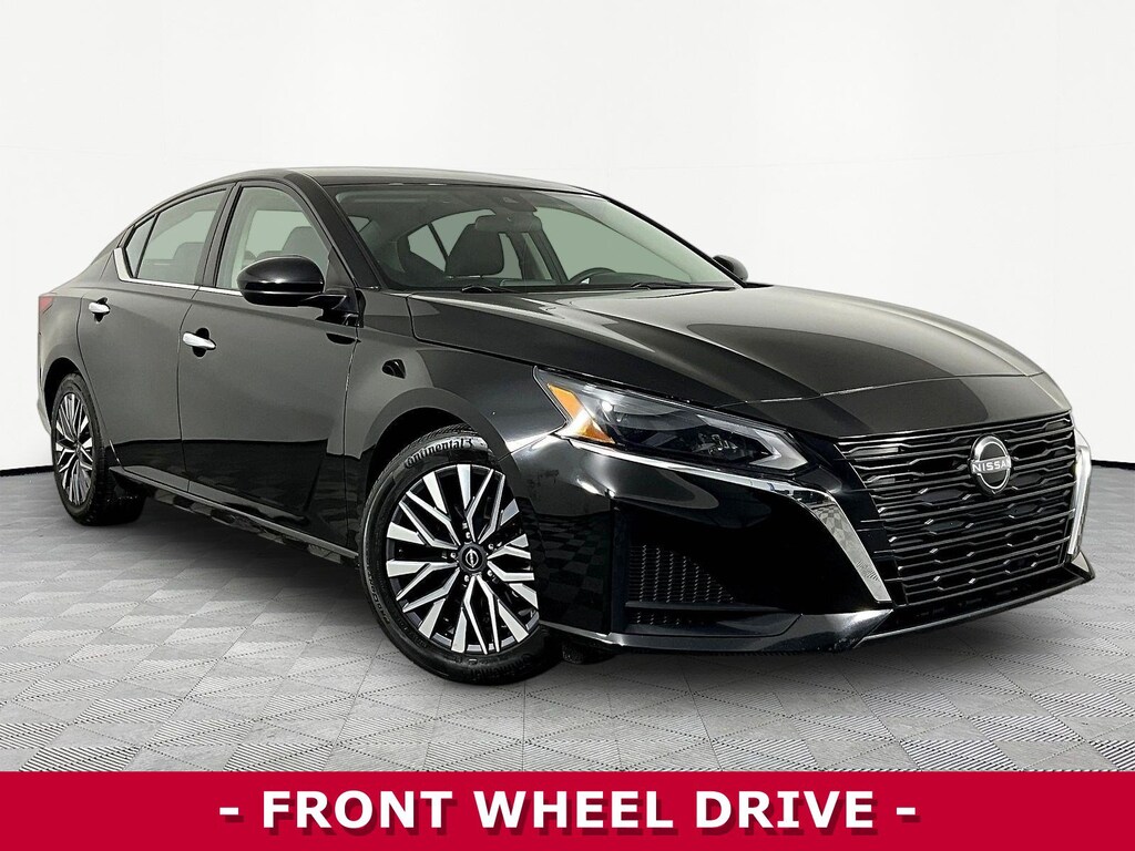Used 2023 Nissan Altima 2.5 SV Sedan