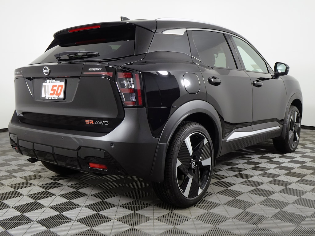 New 2026 Nissan Kicks SR SUV