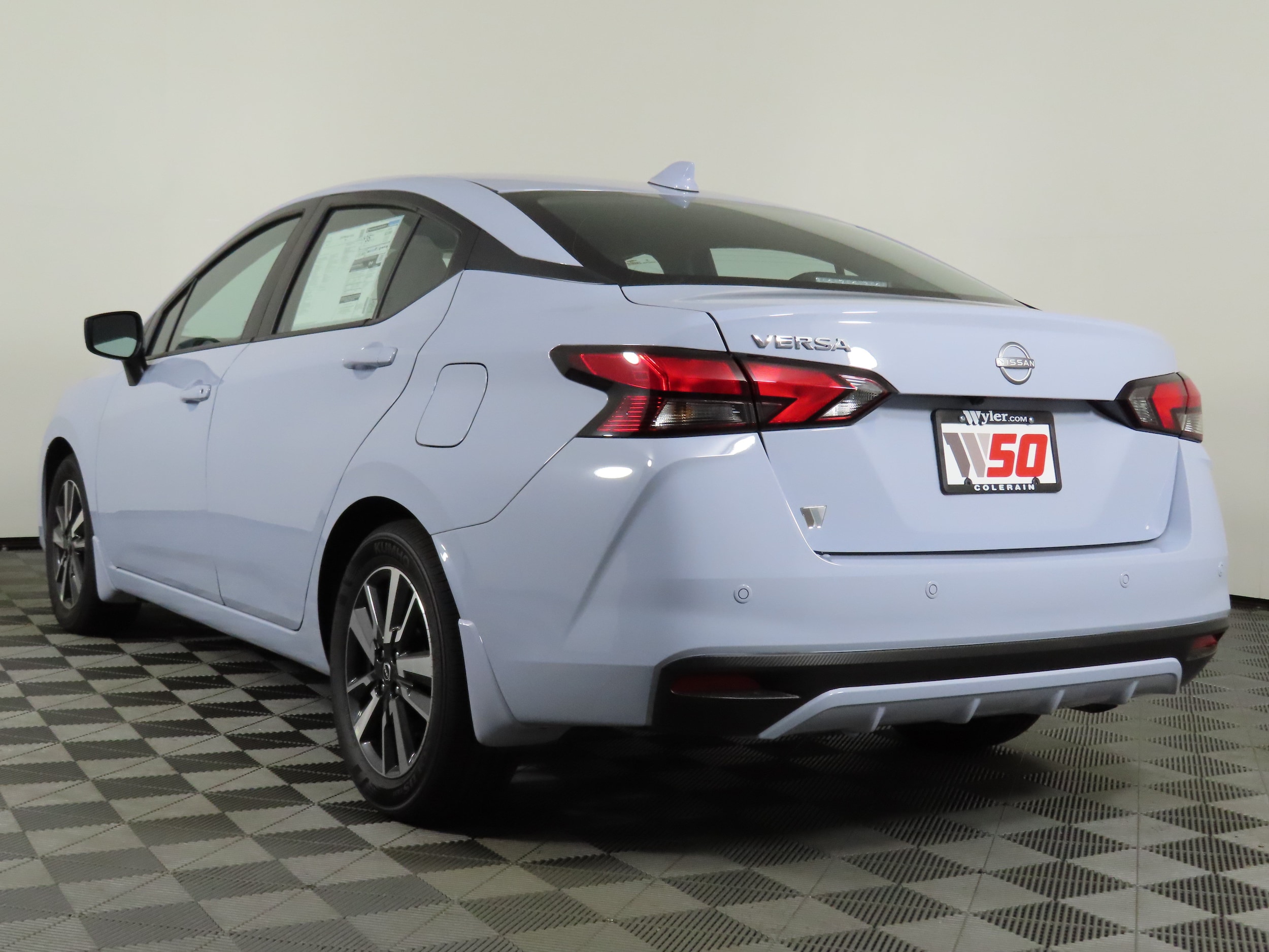 2025 Nissan Versa Sedan SV - Photo 16