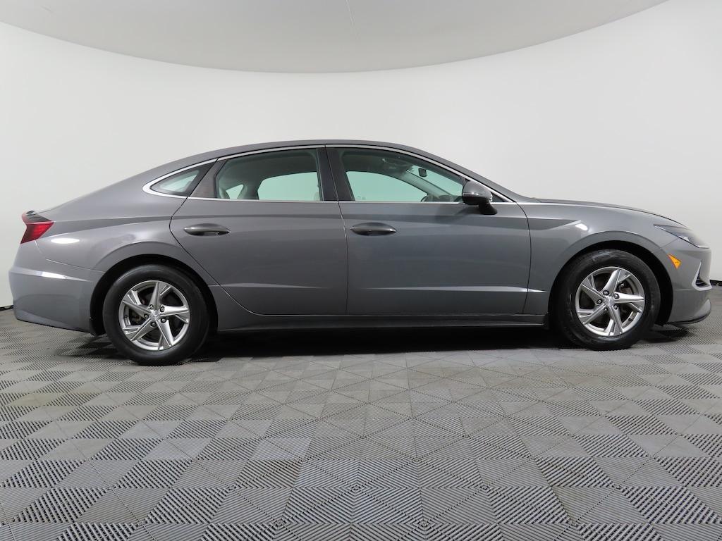 Used 2022 Hyundai Sonata SE Sedan