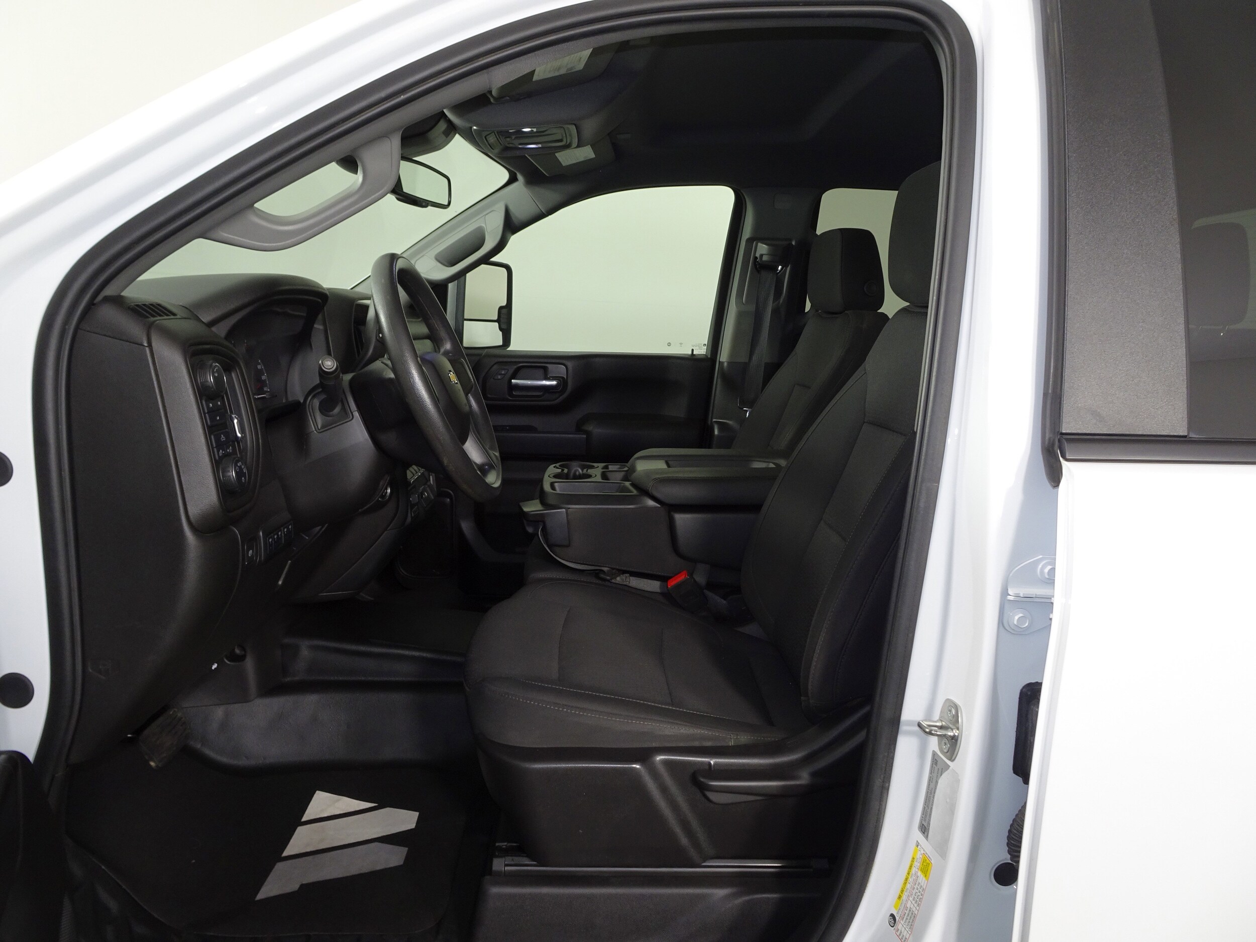 2024 Chevrolet Silverado 3500HD Work Truck photo 3