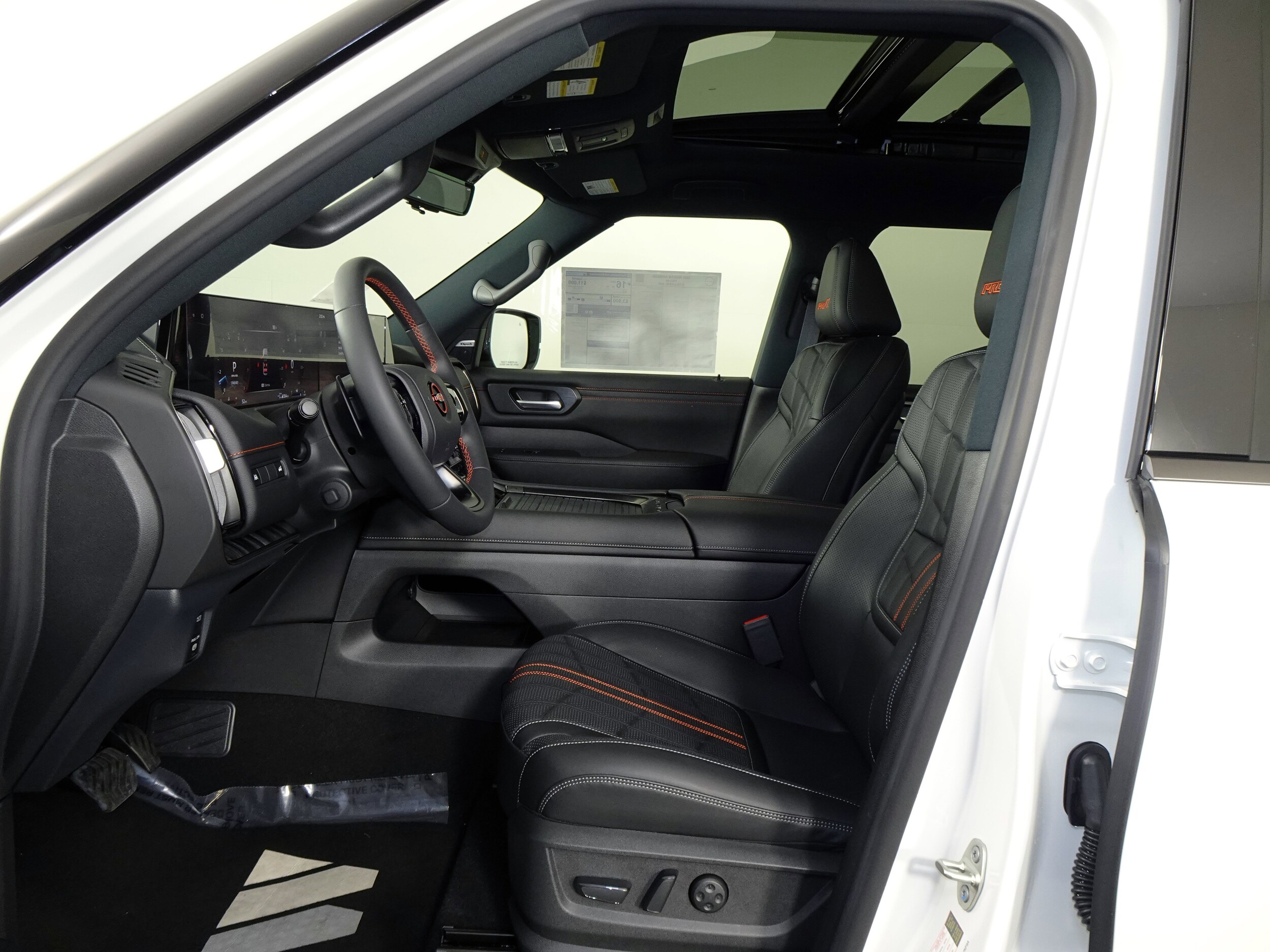 2026 Nissan Armada photo 4