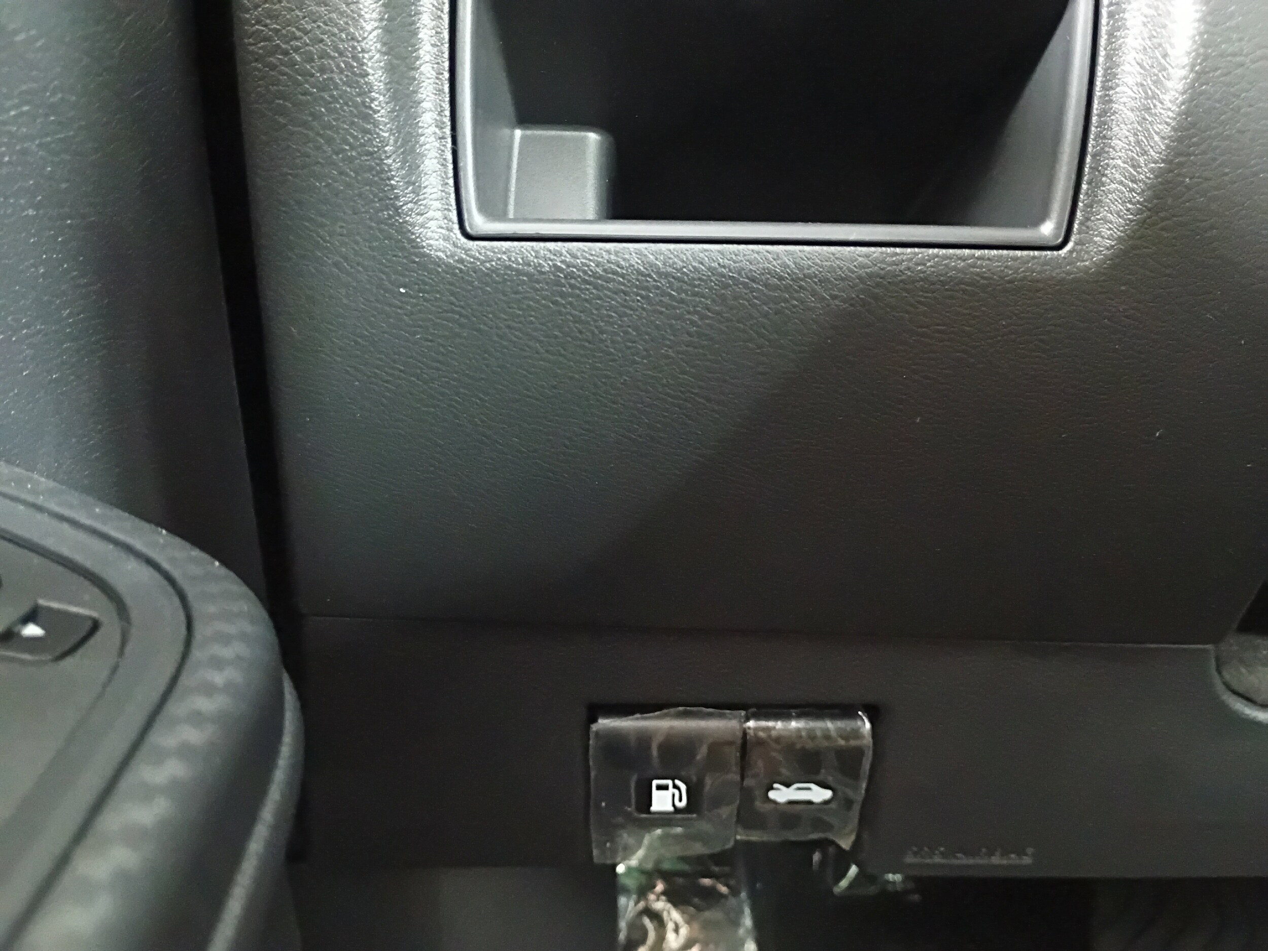 2025 Nissan Versa Sedan SV - Photo 33
