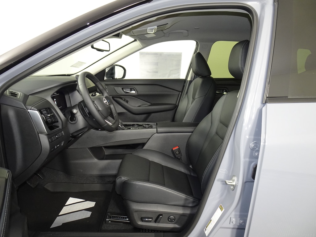 New 2025 Nissan Rogue SL SUV