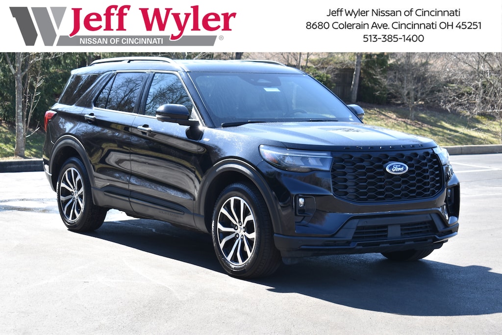 Used 2025 Ford Explorer ST-Line SUV