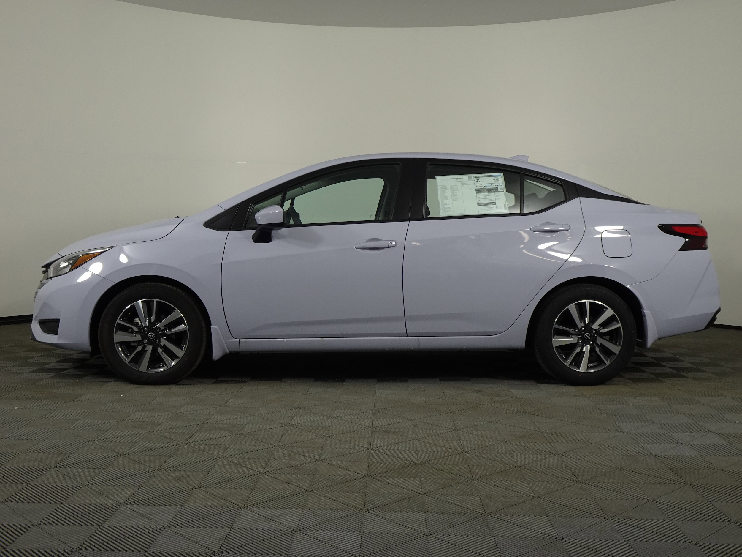 2025 Nissan Versa Sedan SV - Photo 15