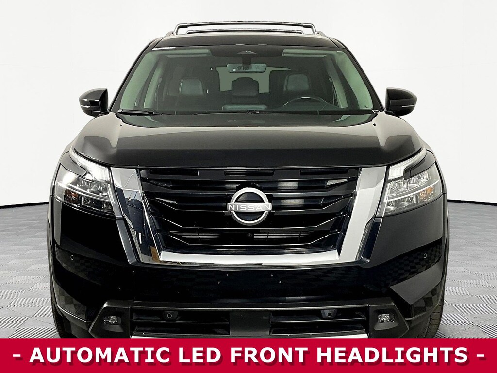 Used 2024 Nissan Pathfinder SL SUV