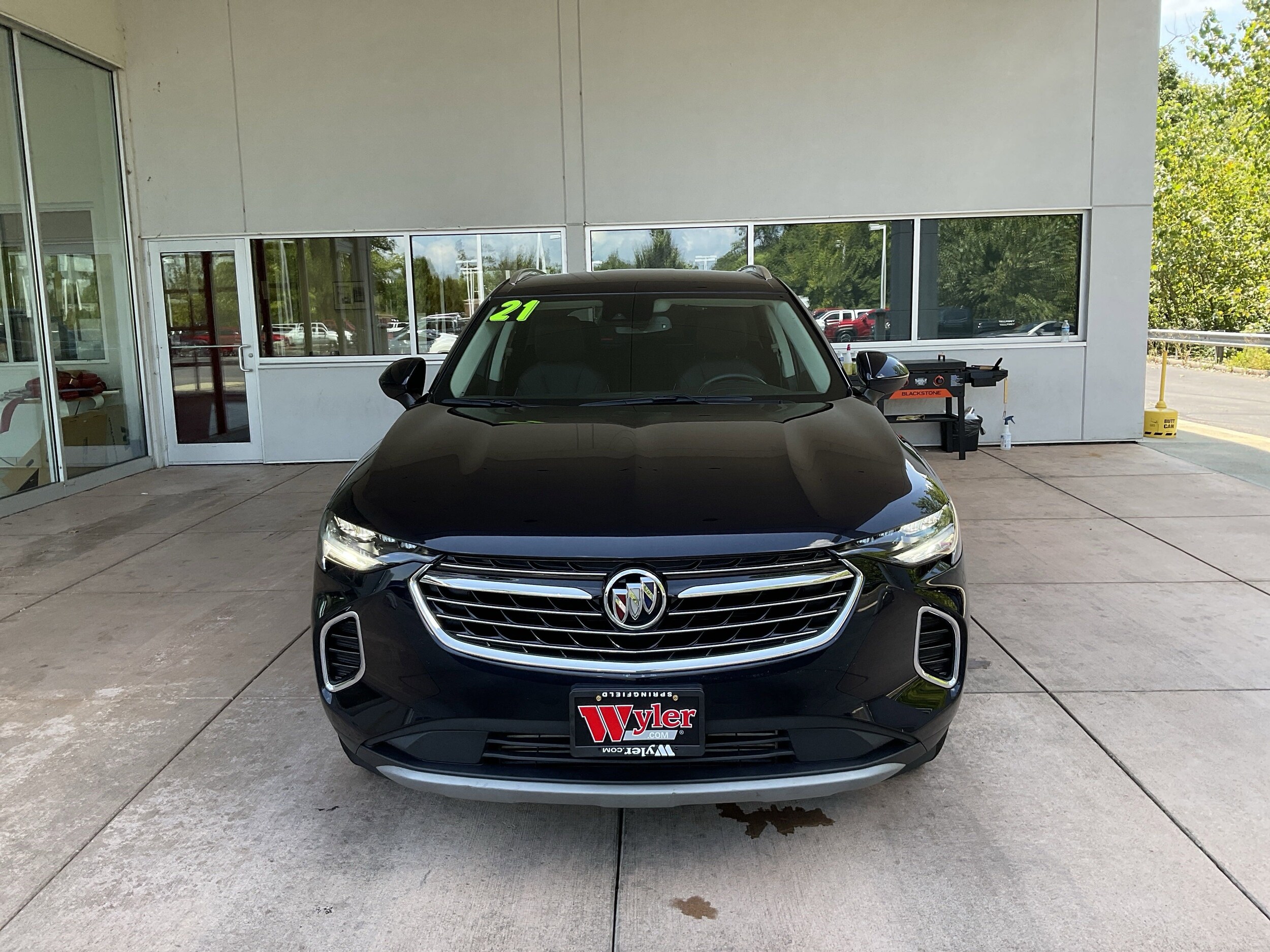 2021 Buick Envision Essence photo 2