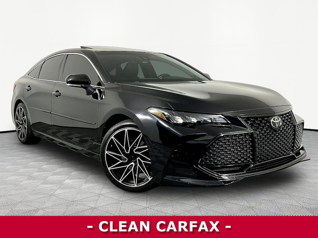 Used 2019 Toyota Avalon XSE Sedan