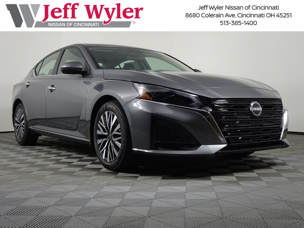 New 2025 Nissan Altima SV Sedan