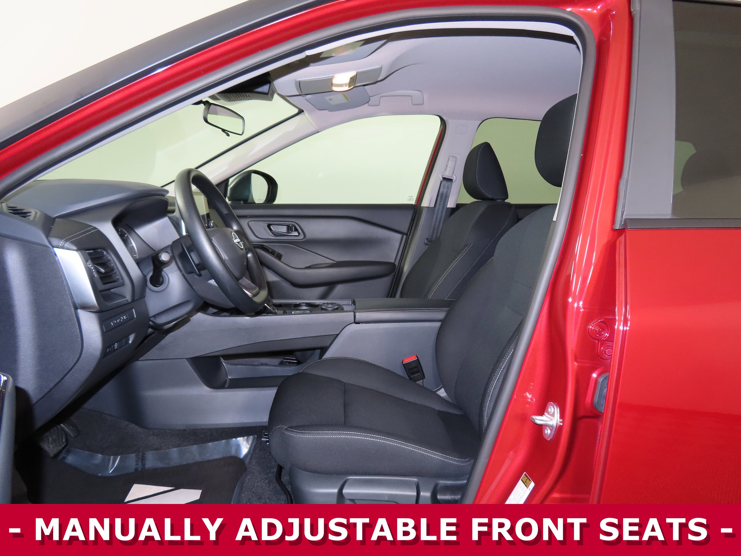 2025 Nissan Rogue S photo 2