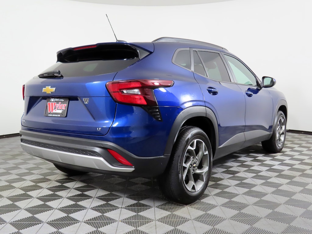 Used 2024 Chevrolet Trax LT SUV