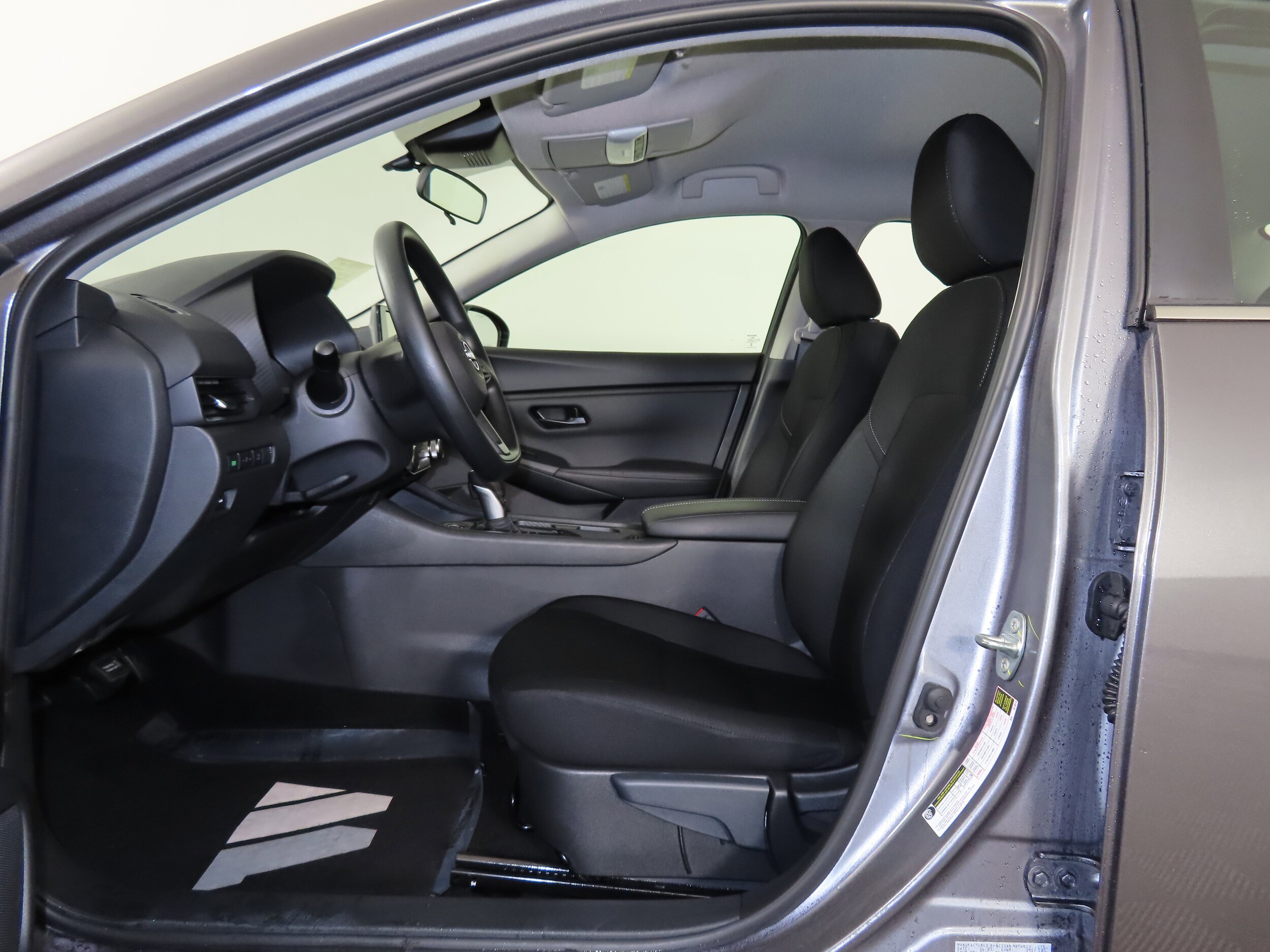 2025 Nissan Sentra S photo 3