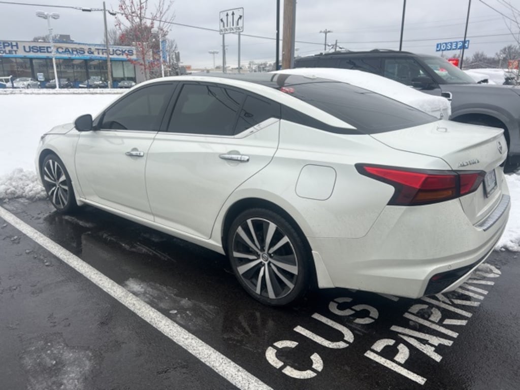 Used 2019 Nissan Altima 2.5 Platinum Sedan
