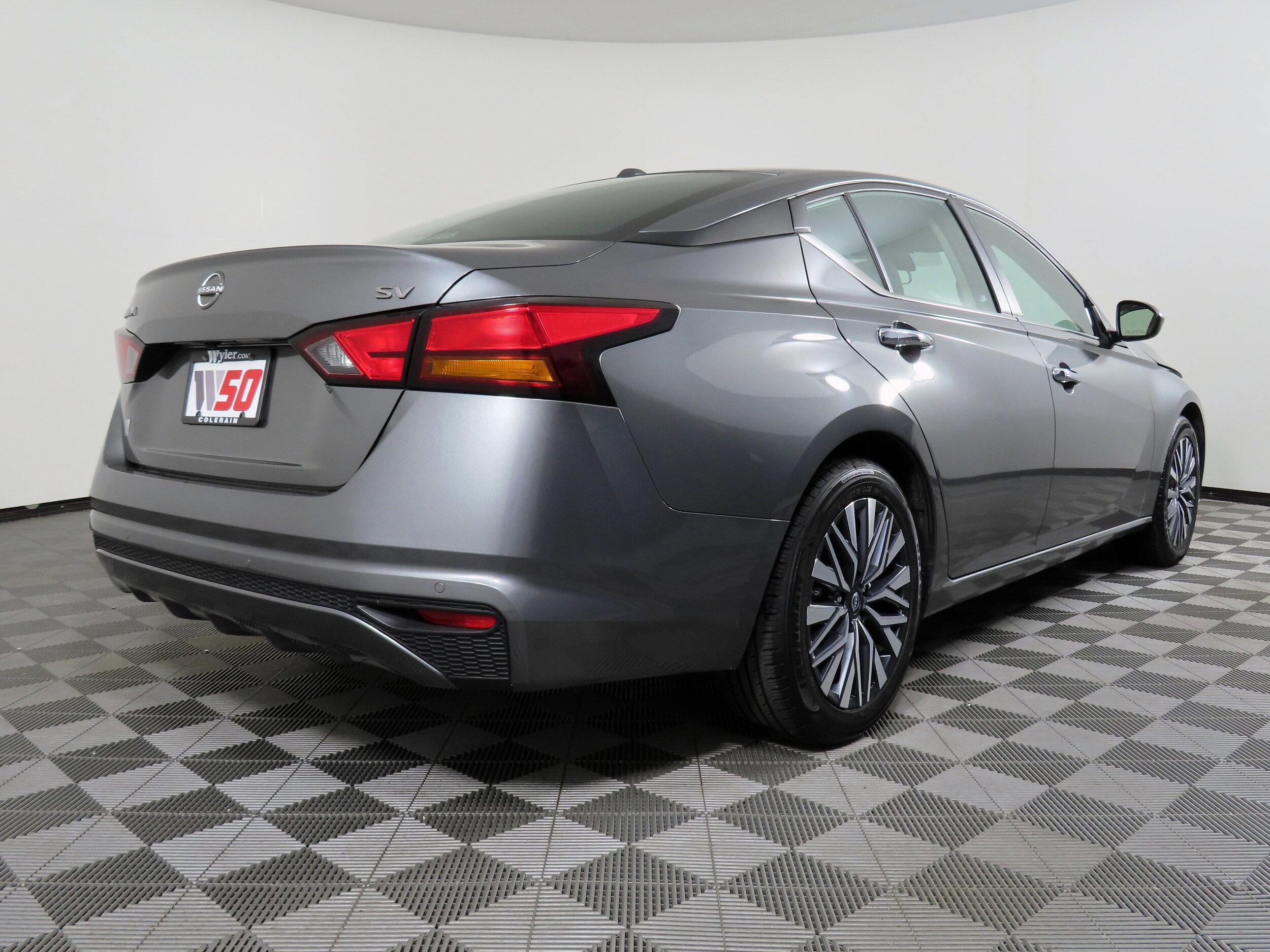 2023 Nissan Altima 2.5 SV photo 2