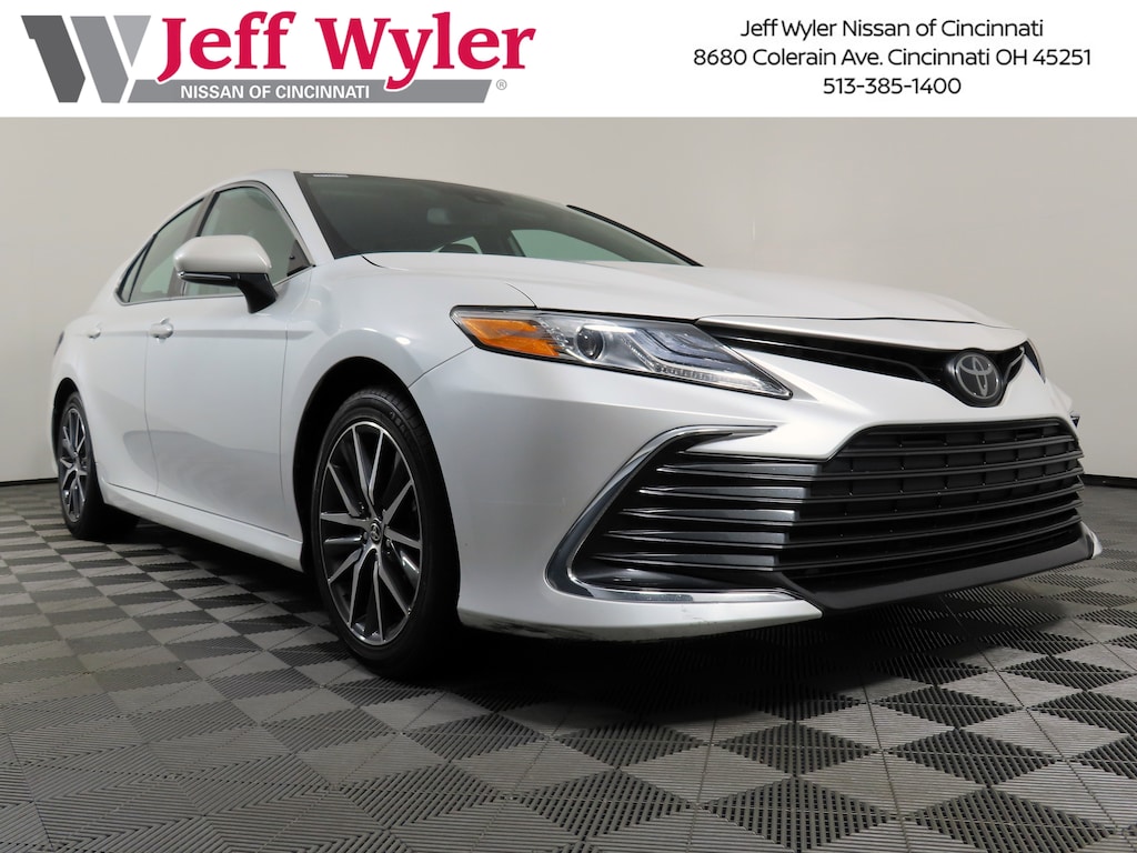 Used 2024 Toyota Camry XLE Sedan